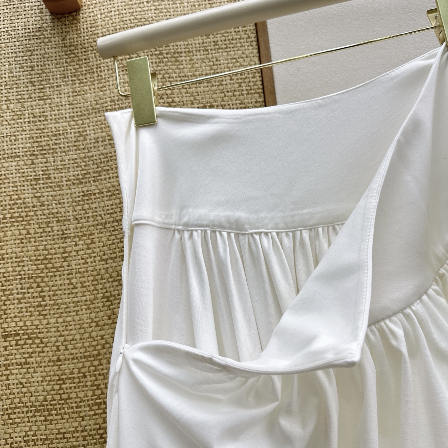 skirts and dresses woman